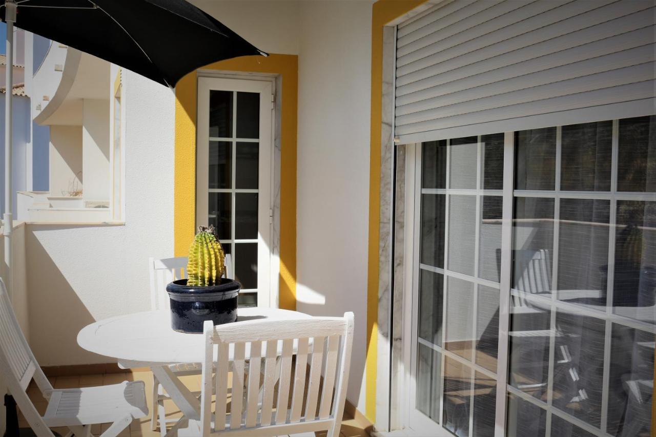 Lovely Apartment In Carvoeiro By The Beach Exterior photo