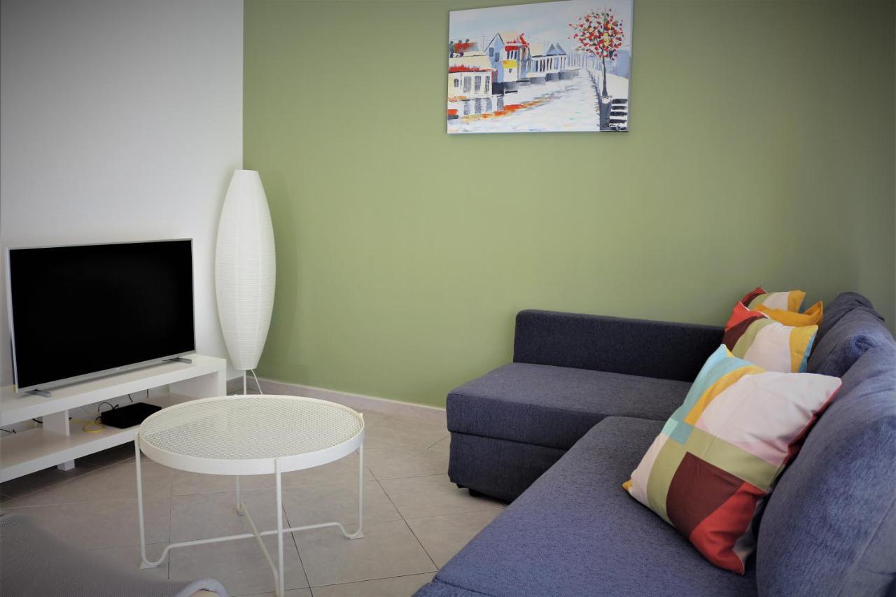 Lovely Apartment In Carvoeiro By The Beach Exterior photo